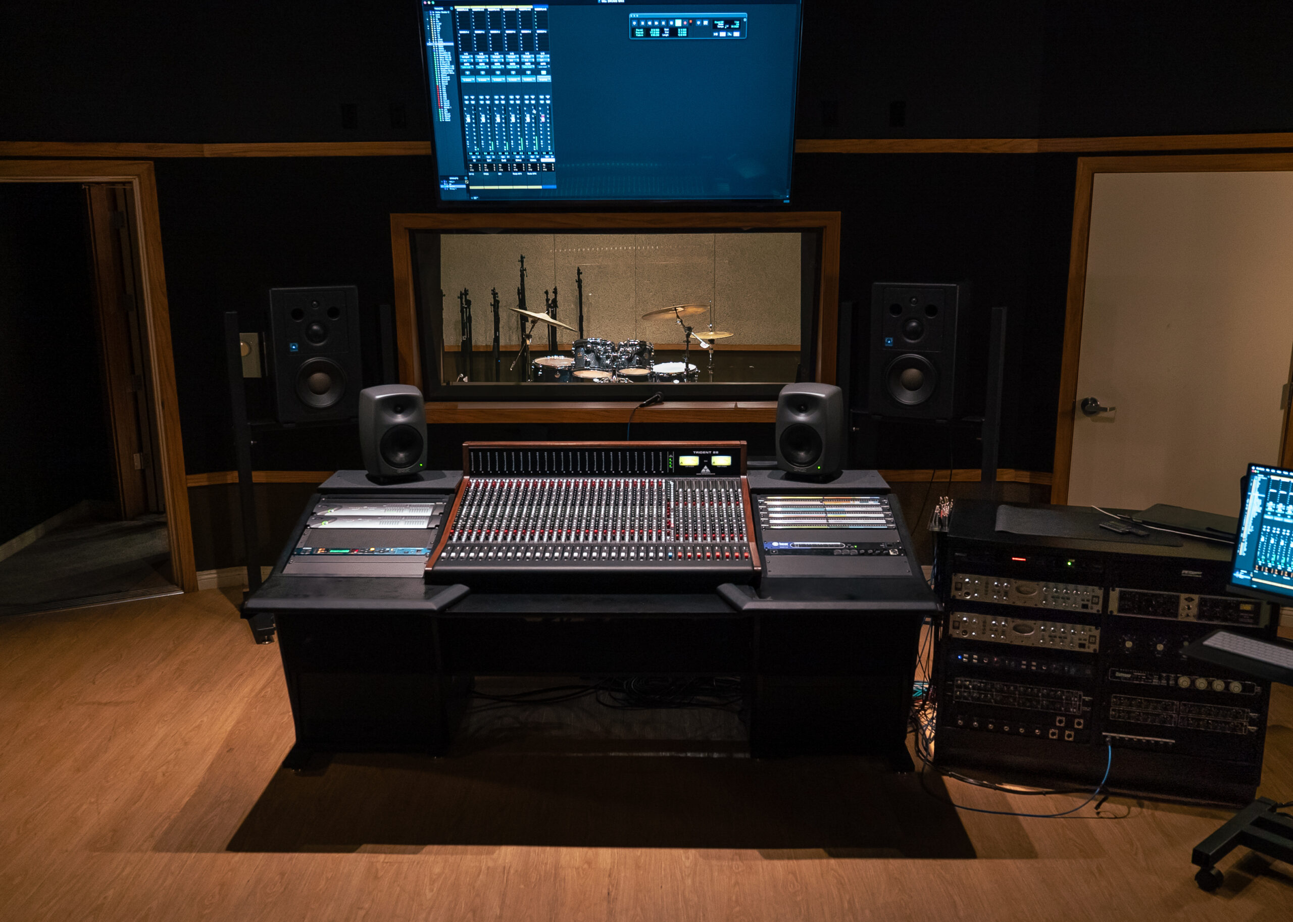 Studio F